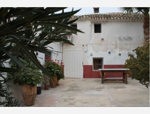 Casa de campo en venta en Pinoso, Alicante