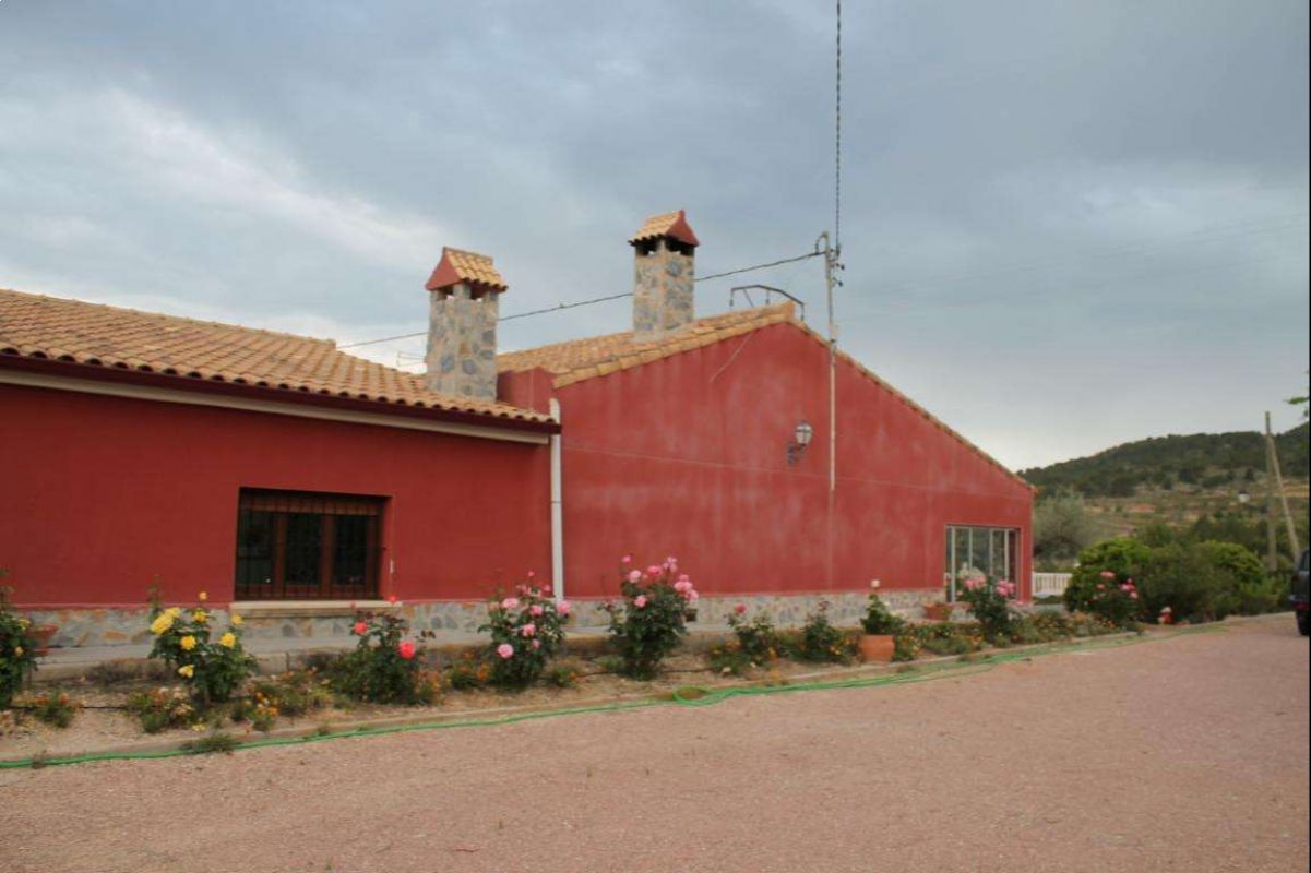 Villa independiente cerca de Monovar, Alicante